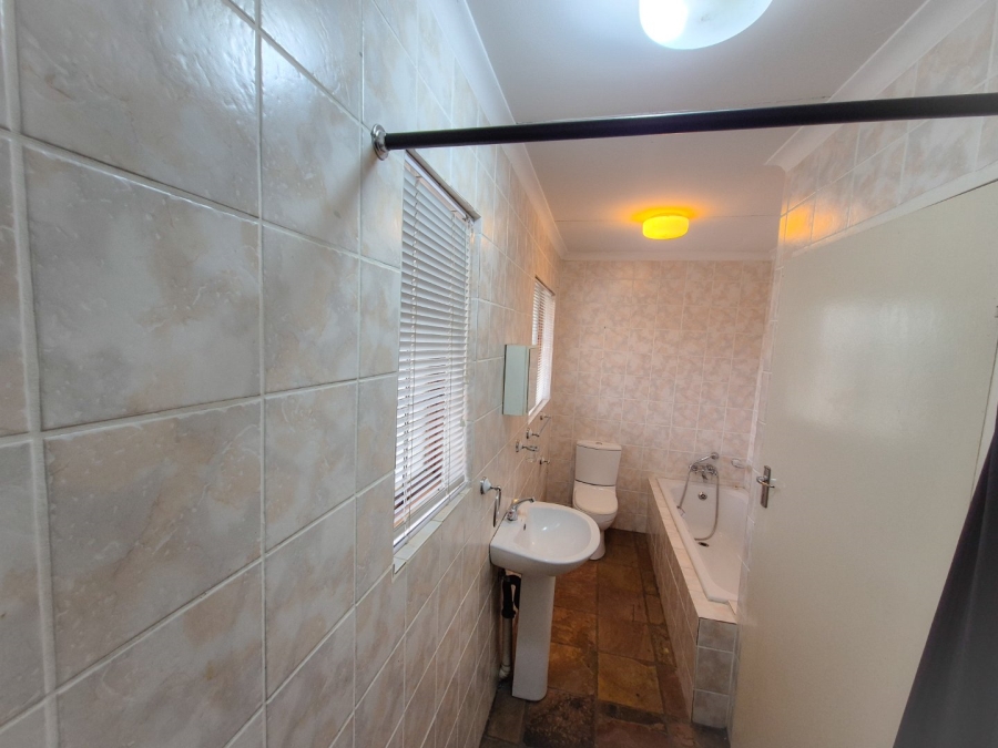 3 Bedroom Property for Sale in Vaalpark Free State